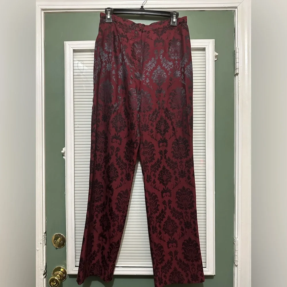Vintage Reflections by Spiegel Baroque Print Maroon/Black Pantsuit Size 10 - Picture 5 of 13